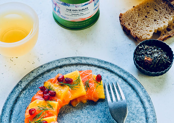 Carpaccio de saumon et de mangue au thé des sables